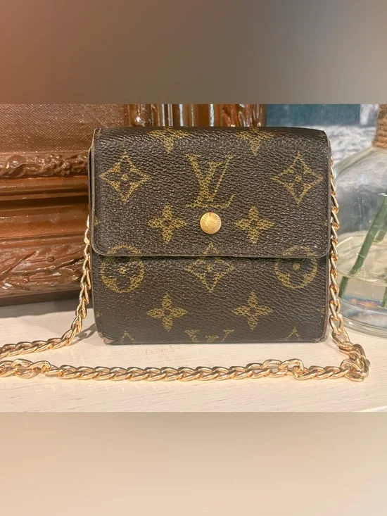 Authentic Vintage Louis Vuitton Monogram Compact Wallet - Picture 2 of 15